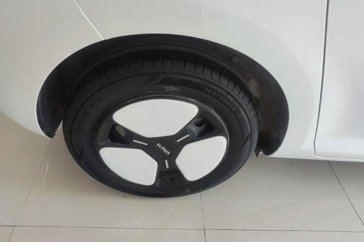 Used CHANGAN NEVO Lumin 2024 205km Orange Wind Edition Exterior 5