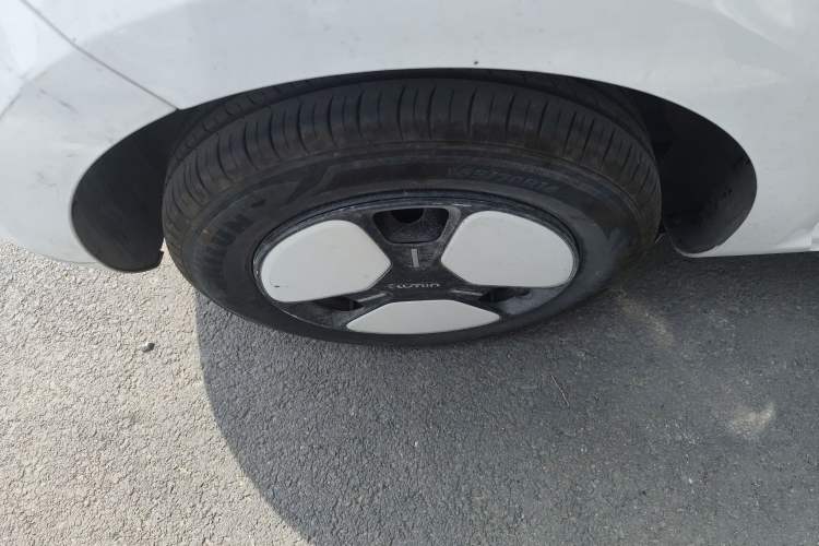 Used CHANGAN NEVO Lumin 2024 130km Qingyue Version Exterior 5