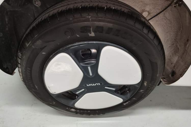 Used CHANGAN NEVO Lumin 2024 130km Qingyue Version Exterior 5