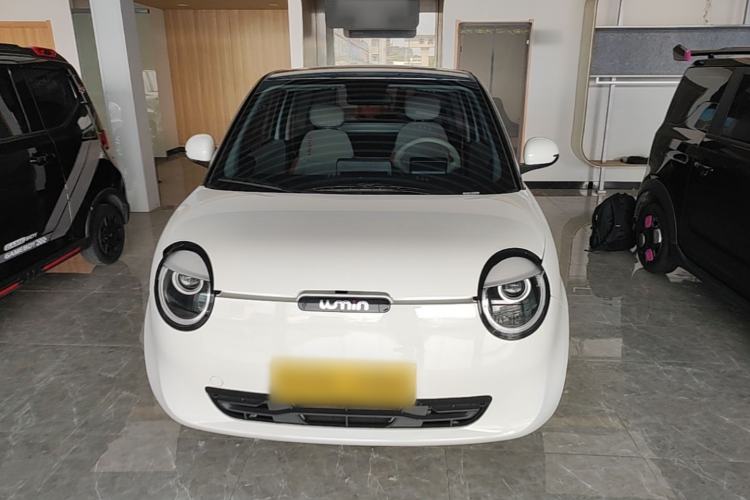 Used CHANGAN NEVO Lumin 2024 301km Orange Wind Edition Front