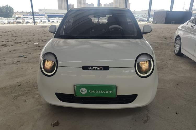 Used CHANGAN NEVO Lumin 2024 205km Launch Edition Front