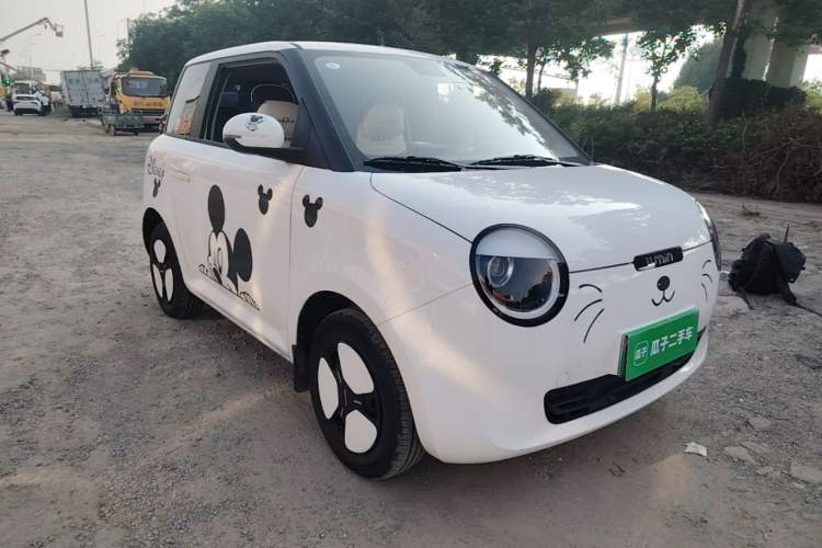 Used CHANGAN NEVO Lumin 2024 130km Qingyue Version Front Right 45 Deg