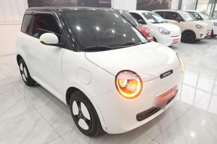 Used CHANGAN NEVO Lumin 2024 205km Orange Wind Edition Front Right 45 Deg