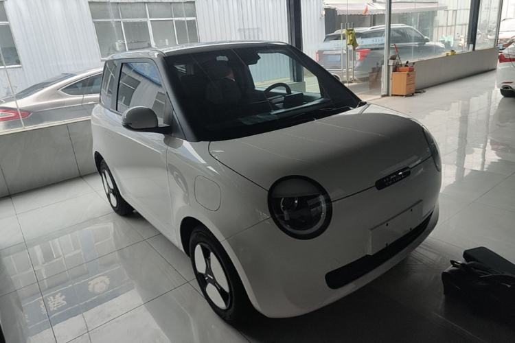 Used CHANGAN NEVO Lumin 2024 205km Orange Wind Edition Front Right 45 Deg