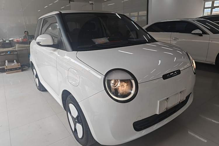 Used CHANGAN NEVO Lumin 2024 205km Launch Edition Front Right 45 Deg