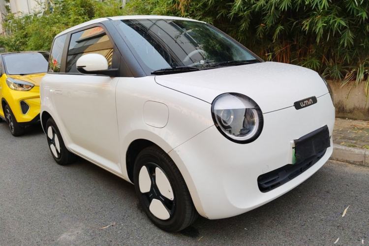Used CHANGAN NEVO Lumin 2024 301km Orange Wind Edition Front Right 45 Deg