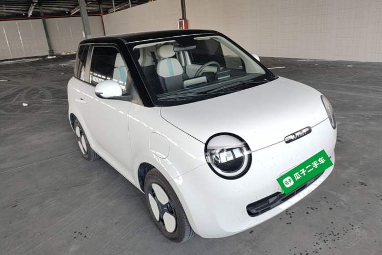 Used CHANGAN NEVO Lumin 2024 205km Launch Edition Front Right 45 Deg