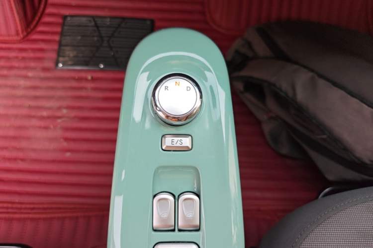 Used CHANGAN NEVO Lumin 2024 130km Qingyue Version Gear Lever