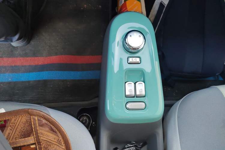 Used CHANGAN NEVO Lumin 2024 130km Qingyue Version Gear Lever