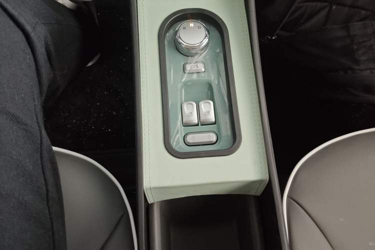 Used CHANGAN NEVO Lumin 2024 130km Qingyue Version Gear Lever