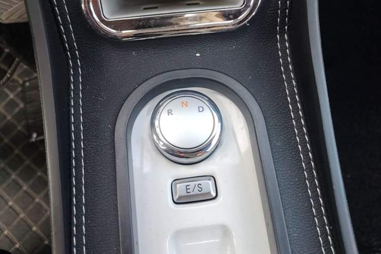 Used CHANGAN NEVO Lumin 2024 130km Qingyue Version Gear Lever