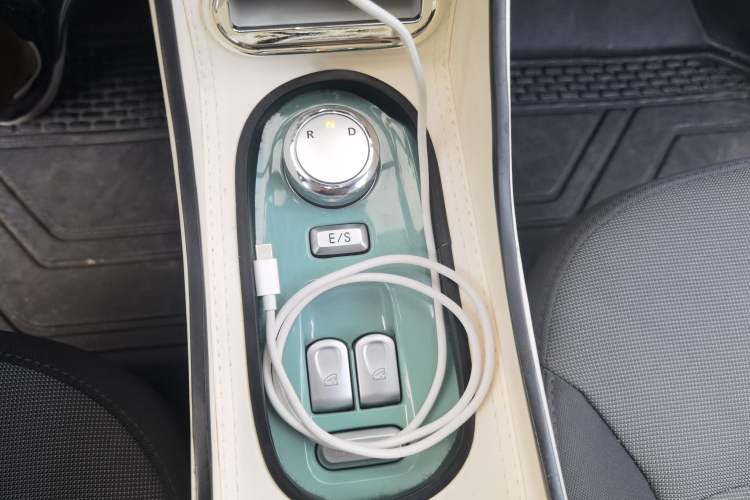 Used CHANGAN NEVO Lumin 2024 301km Launch Edition Gear Lever