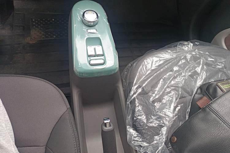 Used CHANGAN NEVO Lumin 2024 130km Qingyue Version Gear Lever