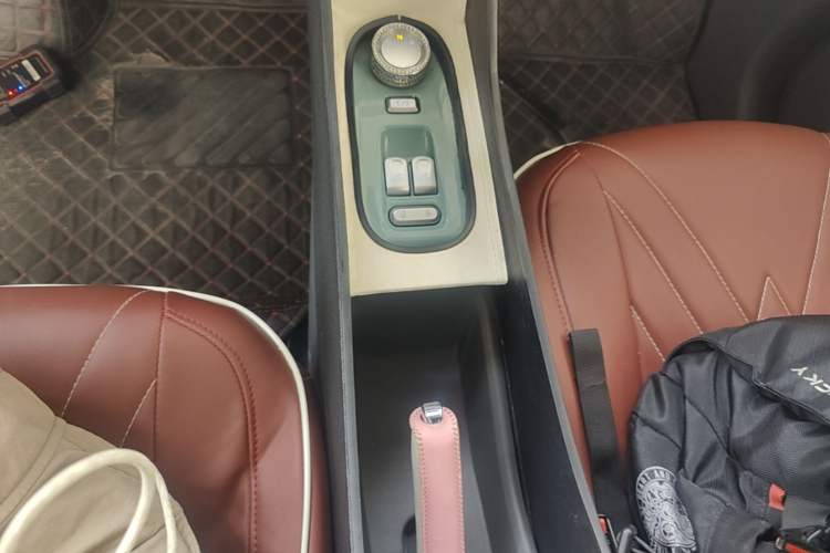 Used CHANGAN NEVO Lumin 2024 205km Launch Edition Gear Lever