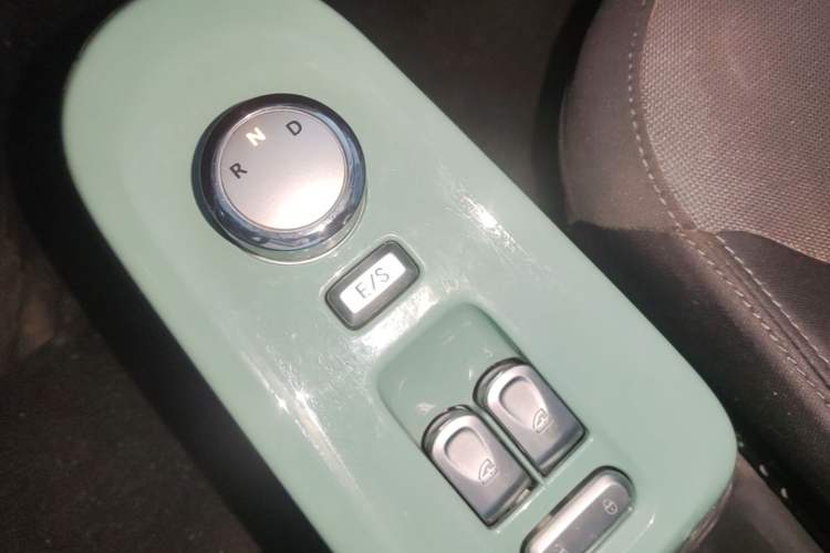 Used CHANGAN NEVO Lumin 2024 130km Qingyue Version Gear Lever