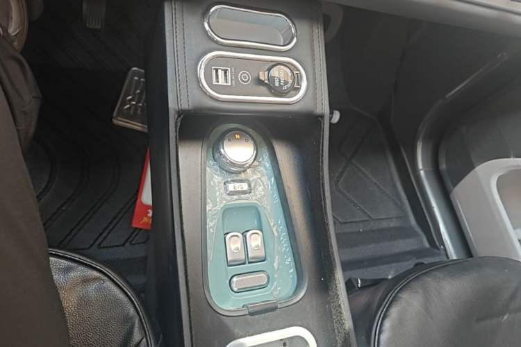 Used CHANGAN NEVO Lumin 2024 205km Launch Edition Gear Lever