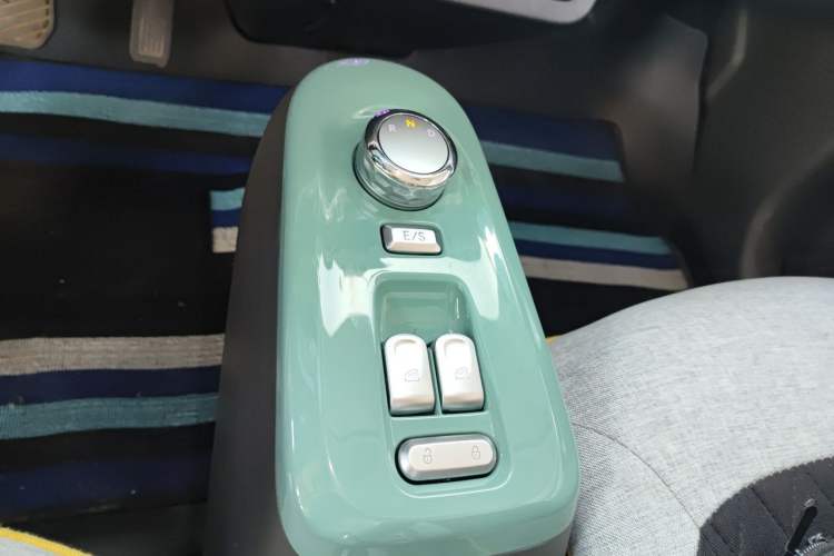 Used CHANGAN NEVO Lumin 2024 130km Qingyue Version Gear Lever