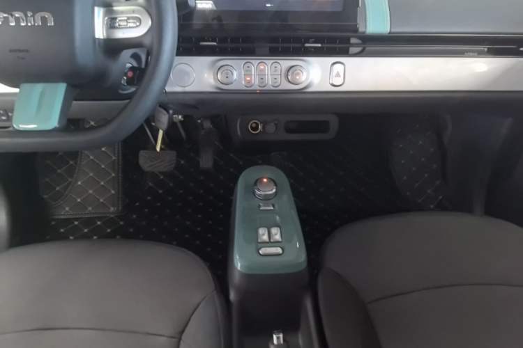 Used CHANGAN NEVO Lumin 2024 205km Launch Edition Gear Lever