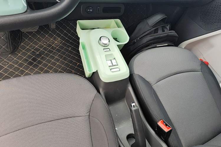 Used CHANGAN NEVO Lumin 2024 130km Qingyue Version Gear Lever