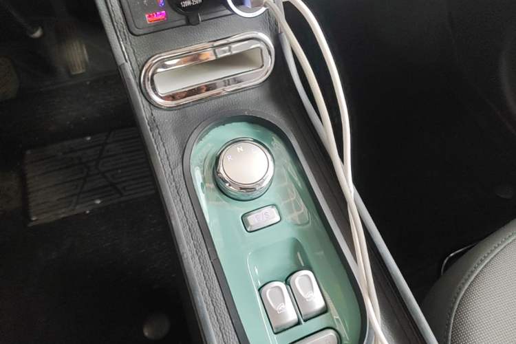 Used CHANGAN NEVO Lumin 2024 130km Qingyue Version Gear Lever