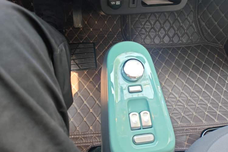 Used CHANGAN NEVO Lumin 2024 130km Qingyue Version Gear Lever