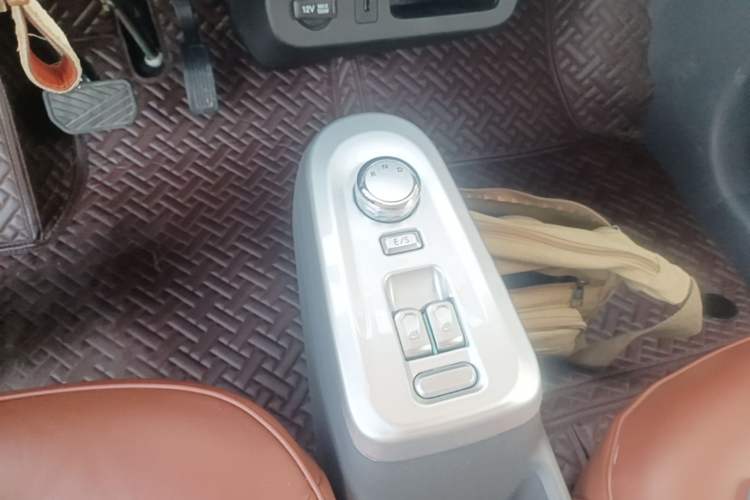 Used CHANGAN NEVO Lumin 2024 205km Launch Edition Gear Lever