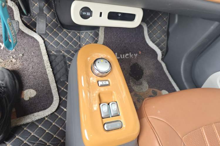Used CHANGAN NEVO Lumin 2024 130km Qingyue Version Gear Lever