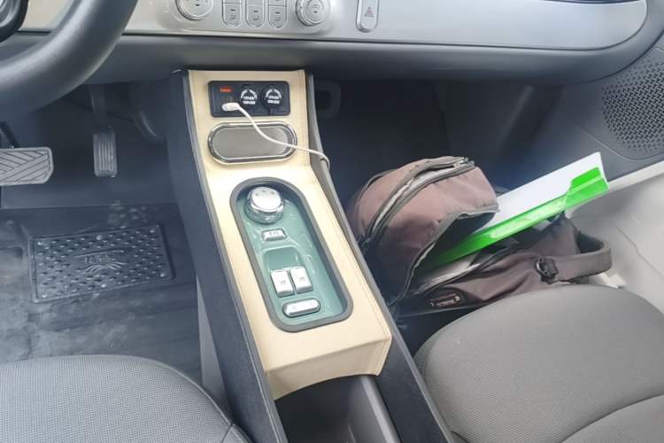 Used CHANGAN NEVO Lumin 2024 130km Qingyue Version Gear Lever