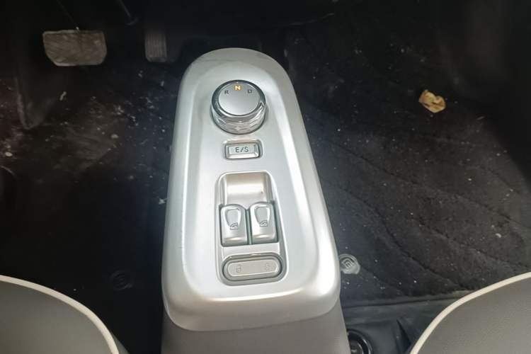 Used CHANGAN NEVO Lumin 2024 130km Qingyue Version Gear Lever