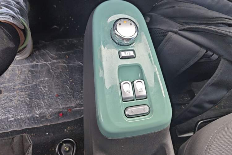 Used CHANGAN NEVO Lumin 2024 130km Qingyue Version Gear Lever
