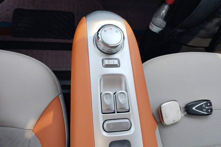 Used CHANGAN NEVO Lumin 2024 301km Orange Wind Edition Gear Lever