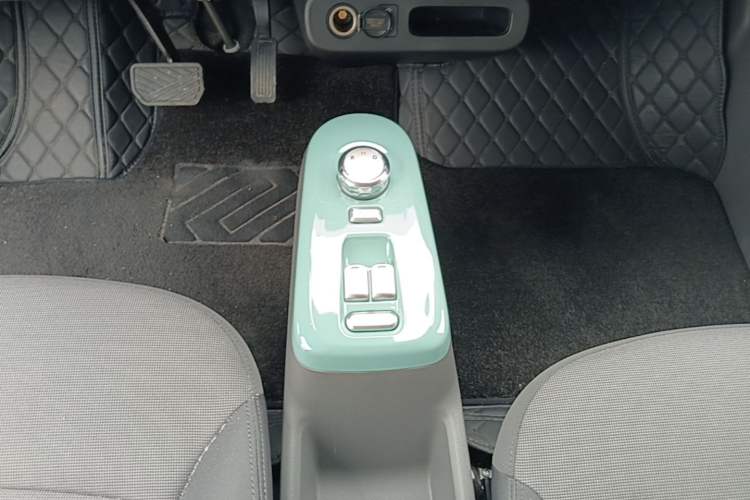 Used CHANGAN NEVO Lumin 2024 130km Qingyue Version Gear Lever
