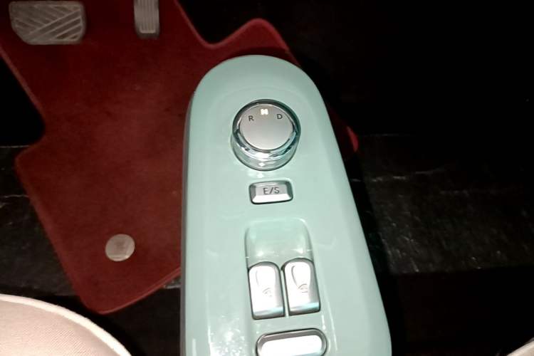 Used CHANGAN NEVO Lumin 2024 130km Qingyue Version Gear Lever