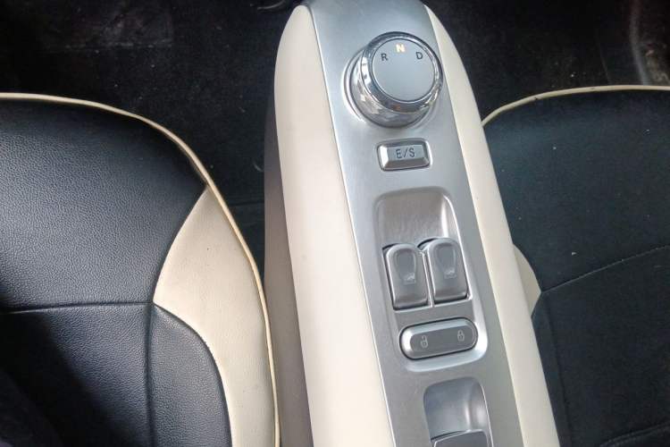 Used CHANGAN NEVO Lumin 2024 130km Qingyue Version Gear Lever