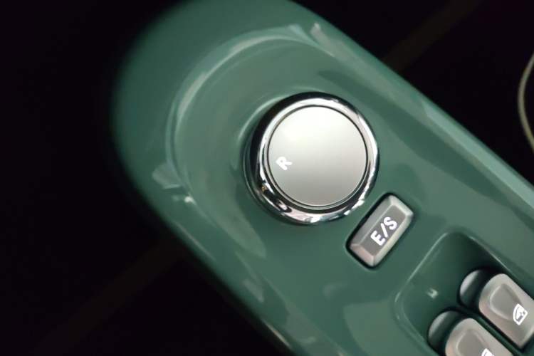 Used CHANGAN NEVO Lumin 2024 130km Qingyue Version Gear Lever