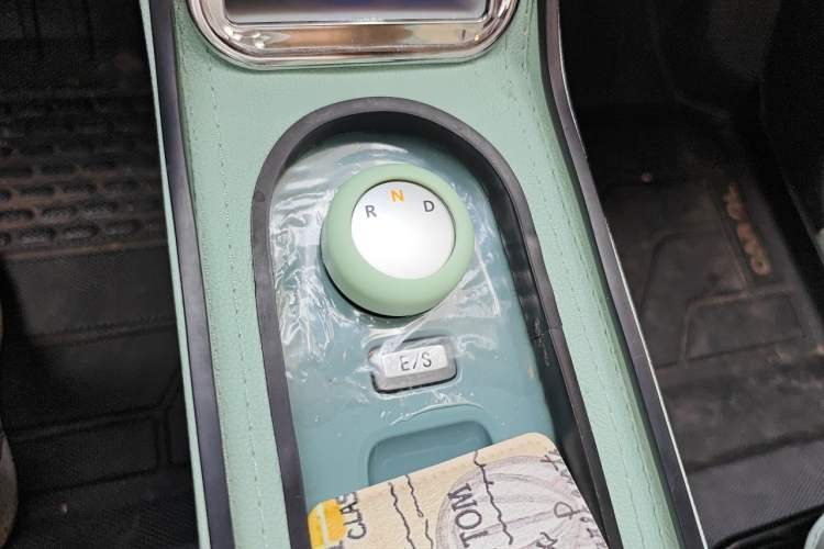 Used CHANGAN NEVO Lumin 2024 130km Qingyue Version Gear Lever
