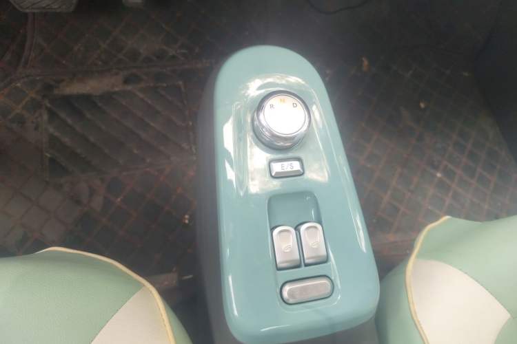 Used CHANGAN NEVO Lumin 2024 130km Qingyue Version Gear Lever