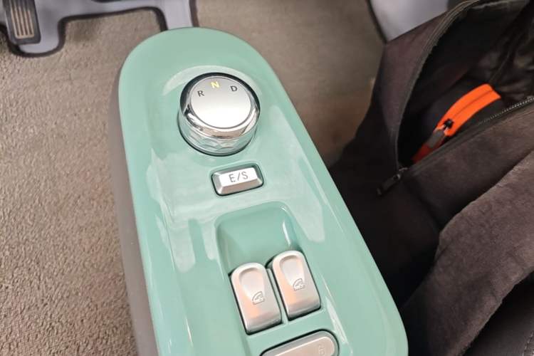 Used CHANGAN NEVO Lumin 2024 205km Launch Edition Gear Lever