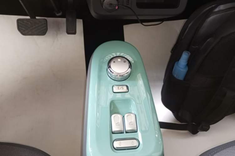 Used CHANGAN NEVO Lumin 2024 301km Launch Edition Gear Lever