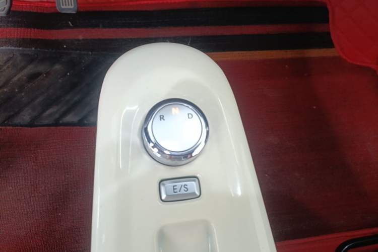Used CHANGAN NEVO Lumin 2024 130km Qingyue Version Gear Lever