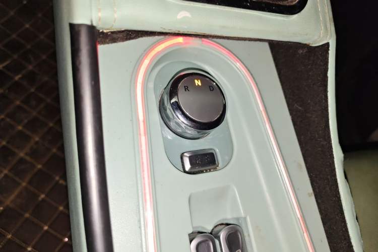 Used CHANGAN NEVO Lumin 2024 130km Qingyue Version Gear Lever