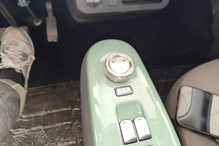 Used CHANGAN NEVO Lumin 2024 130km Qingyue Version Gear Lever