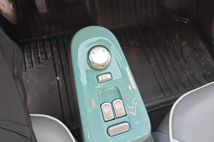 Used CHANGAN NEVO Lumin 2024 130km Qingyue Version Gear Lever