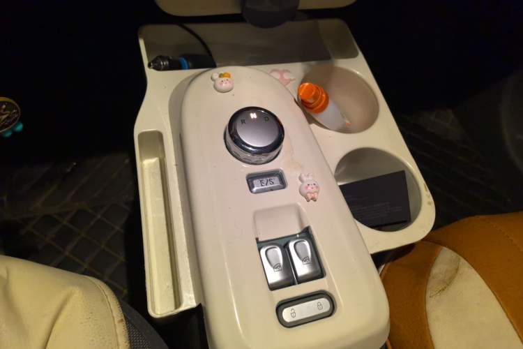 Used CHANGAN NEVO Lumin 2024 205km Launch Edition Gear Lever
