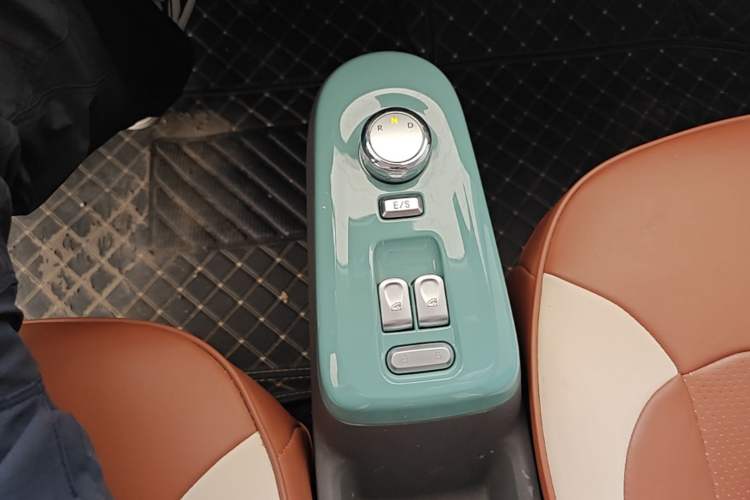 Used CHANGAN NEVO Lumin 2024 130km Qingyue Version Gear Lever
