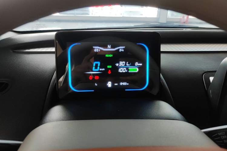 Used CHANGAN NEVO Lumin 2024 301km Orange Wind Edition Instrument Cluster