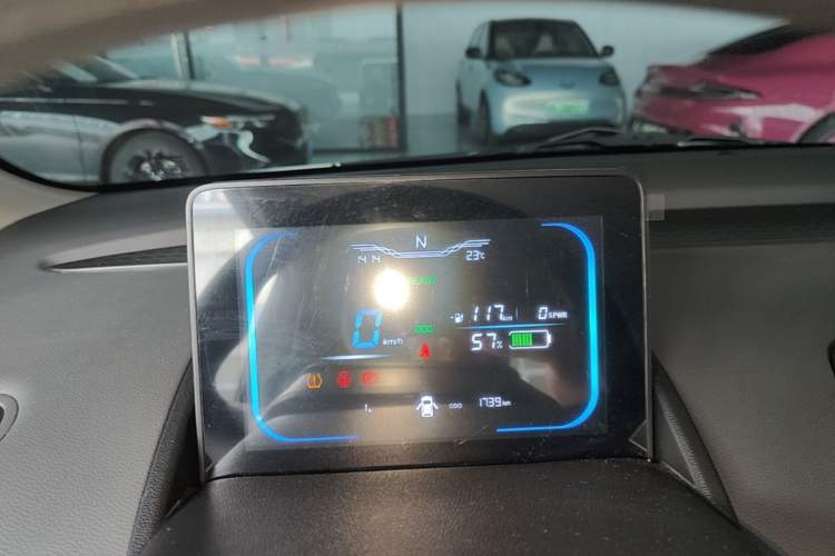 Used CHANGAN NEVO Lumin 2024 205km Orange Wind Edition Instrument Cluster