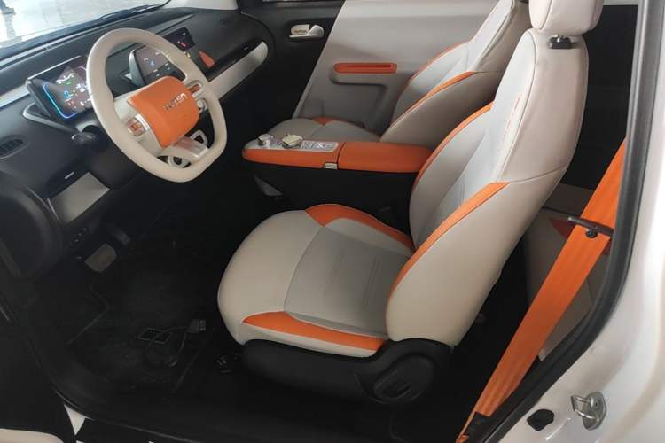 Used CHANGAN NEVO Lumin 2024 301km Orange Wind Edition Left Front Seat