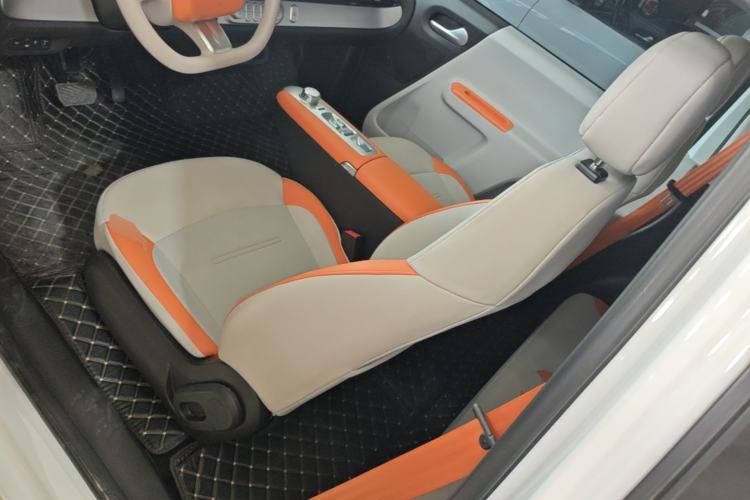 Used CHANGAN NEVO Lumin 2024 205km Orange Wind Edition Left Front Seat