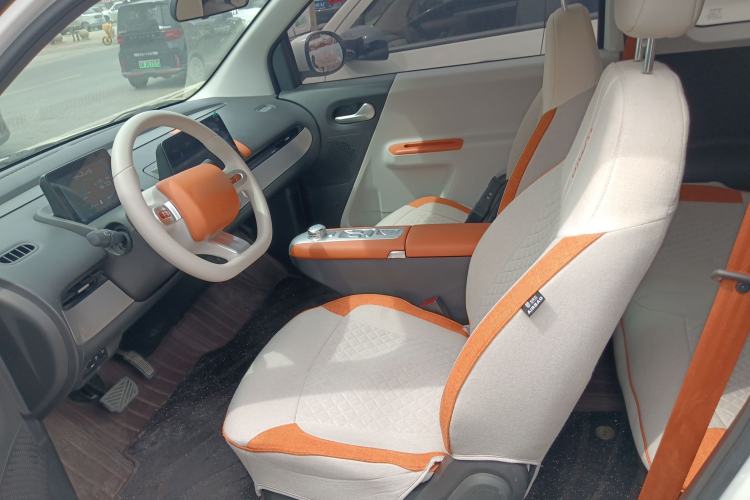 Used CHANGAN NEVO Lumin 2024 205km Orange Wind Edition Left Front Seat